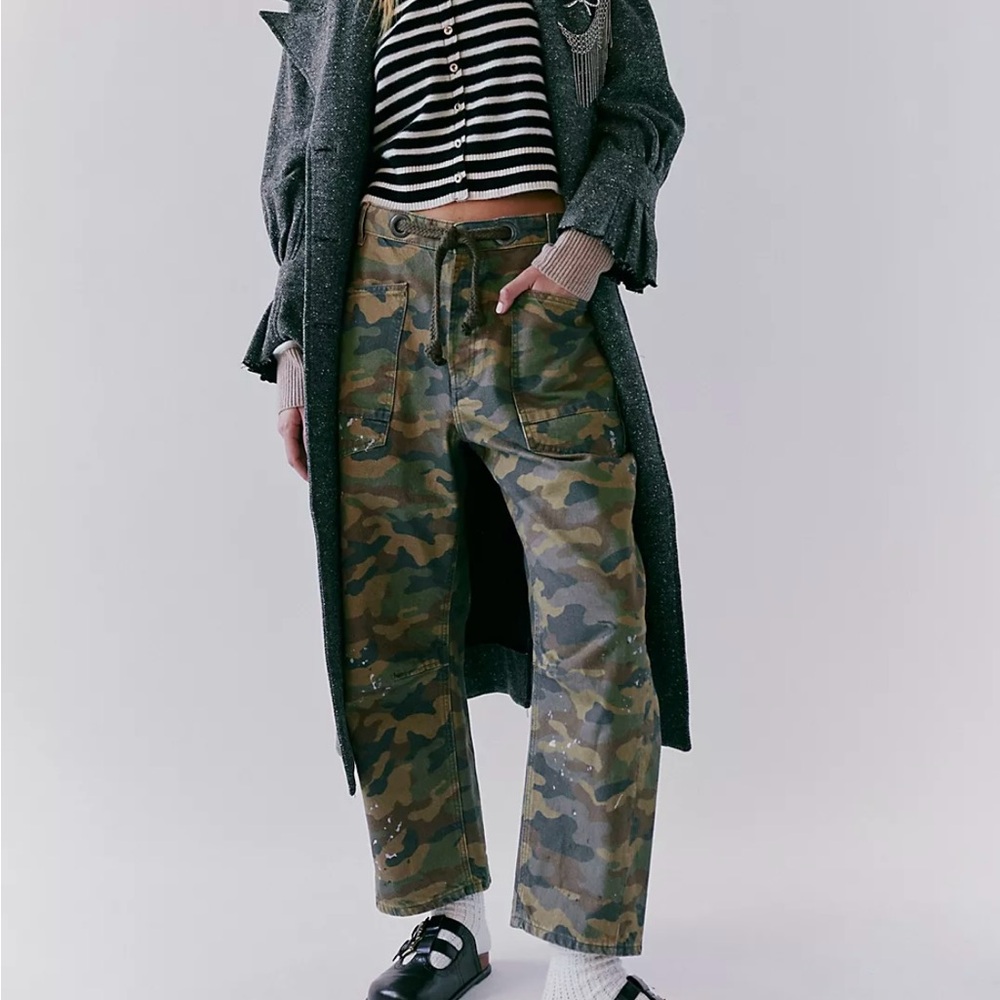 We The Free Moxie Printed Low-Slung Barrel Jeans